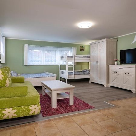 Apartmany Restart - Arestart Sk Ліптовський Мікулаш Екстер'єр фото